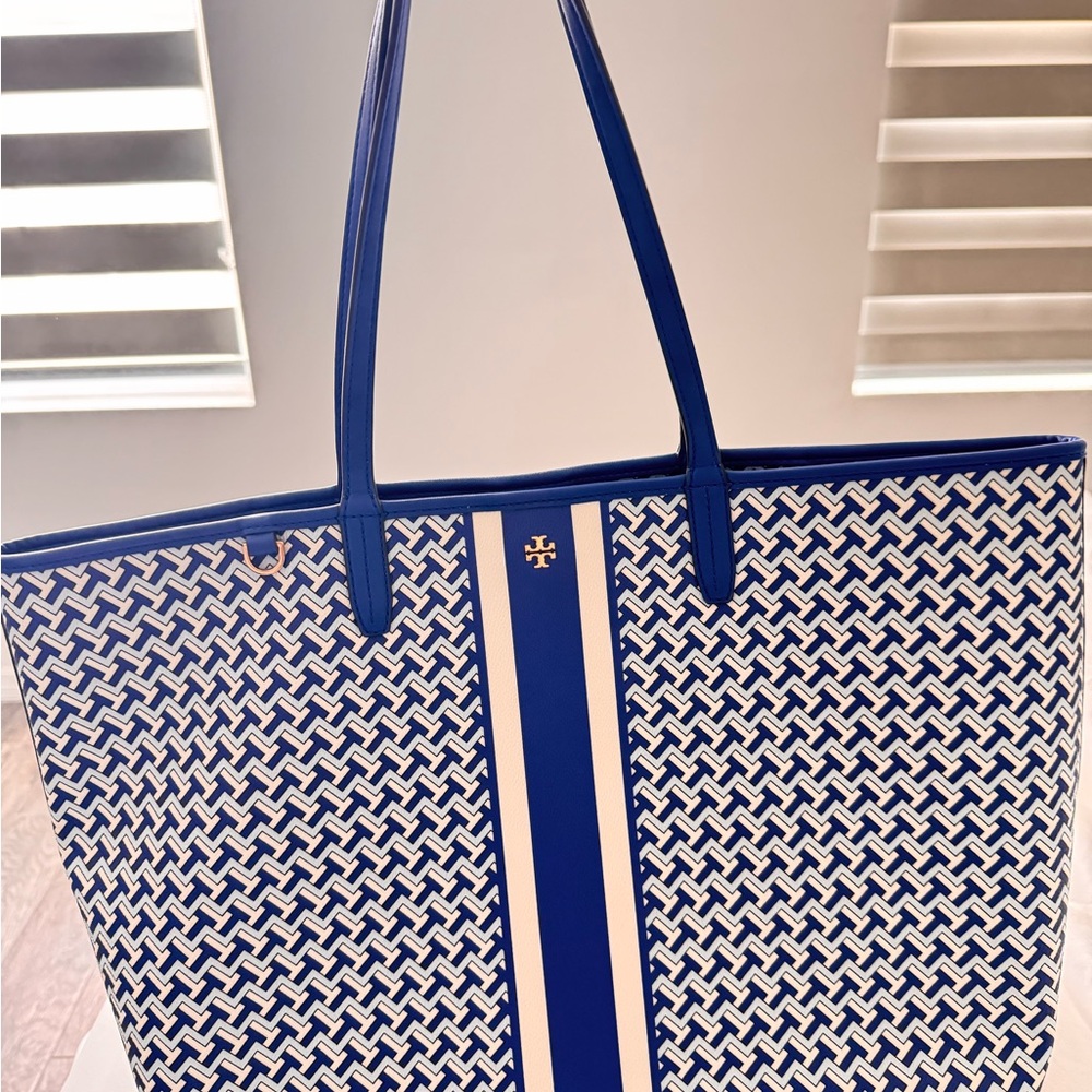 Tory Burch Tote Navy and White Geometric Tote
